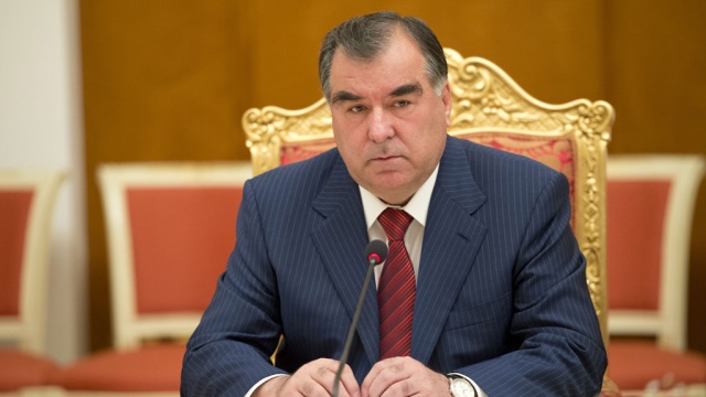 СМИ: «Deutsche Welle»: «В Таджикистане по-прежнему критикуют новый закон о религии»