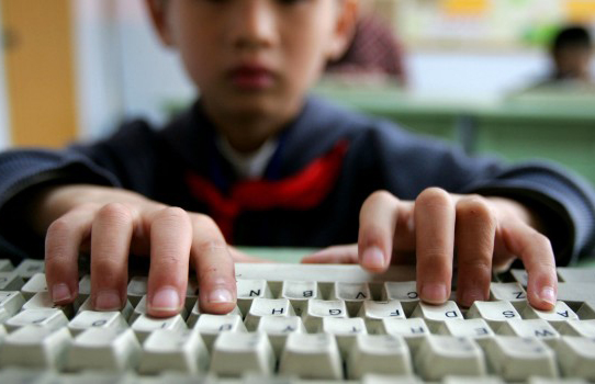 Кто защитит детей в Интернете