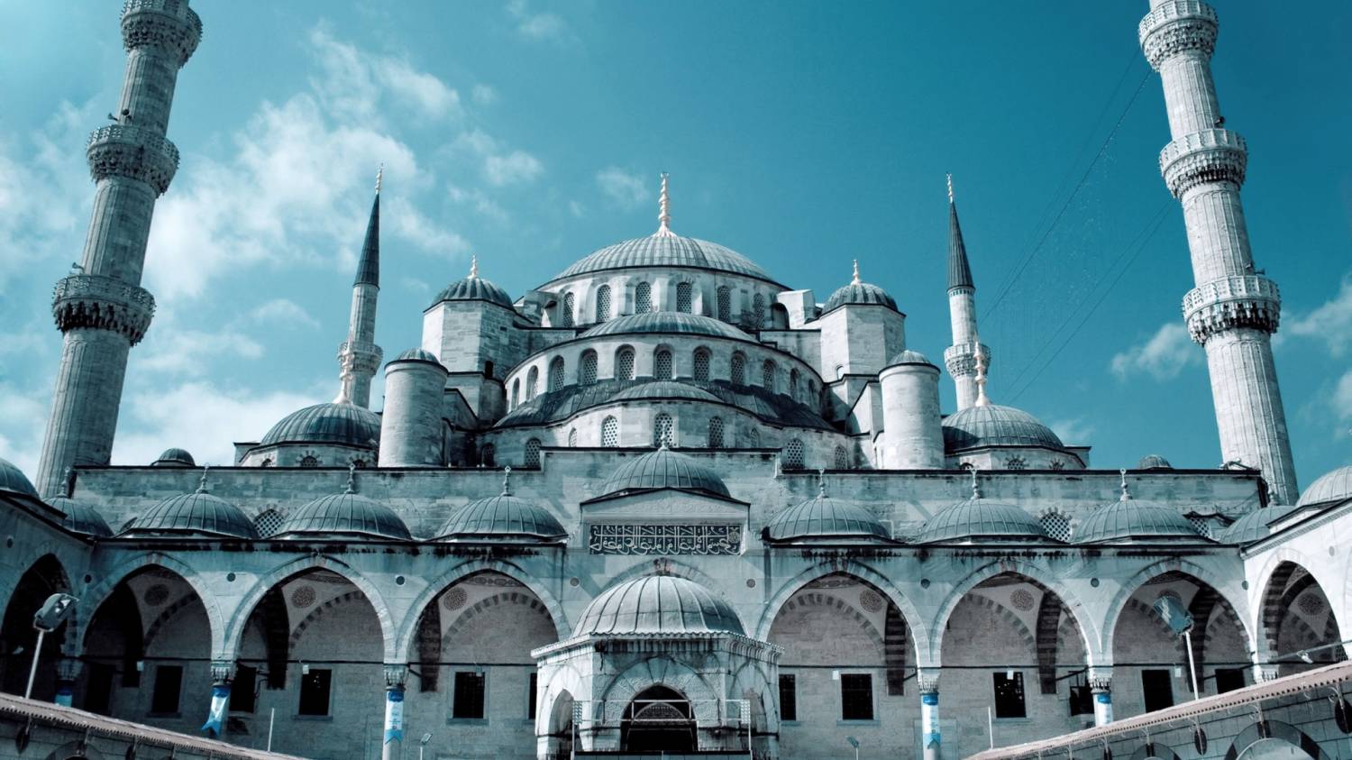 В Стамбуле проходит выставка 1001 достижений исламской цивилизации