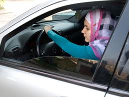 Мусульманка - добросовестный водитель