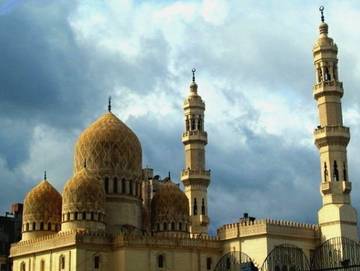 Малайзия выходит в лидеры мусульманского туризма