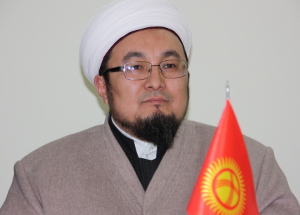 Муфтий Кыргызстана перенимает опыт коллег из Кувейта