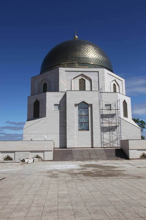 М. Шаймиев осмотрел объекты строительства и реставрации в Болгаре