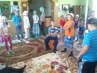 Кобылкинские дети собрались в лагере при мечети села