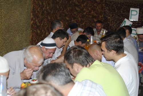 Абдулла Адыгамов побывал на ифтаре в мечети «Сулейман»