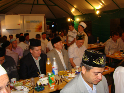 Бизнесмены по традиции собрались на ифтар в «Сулеймане»