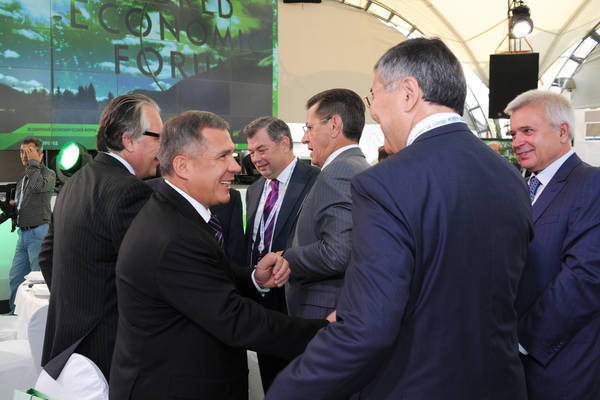Дмитрий Медведев посетил стенд Татарстана на форуме «Сочи-2012»