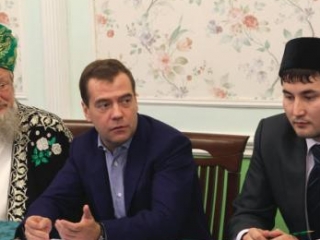 Мусульмане обратились за помощью к Медведеву