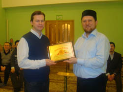 Мечеть «Сулейман» вручала награду «Почетный знак»