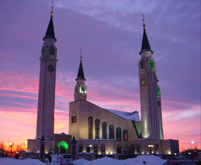 В Нижнекамскую Соборную мечеть съехались мусульмане со всего Татарстана
