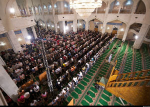 Мечети Азербайджана переходят на единые проповеди