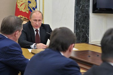 Владимир Путин: «Запугать священнослужителей невозможно»