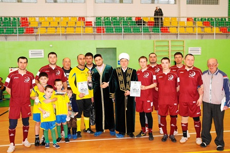 Саратовские мусульмане выиграли турнир по мини-футболу