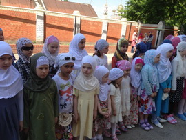 Детей из медресе «Шейх Саид» проводили на летние каникулы