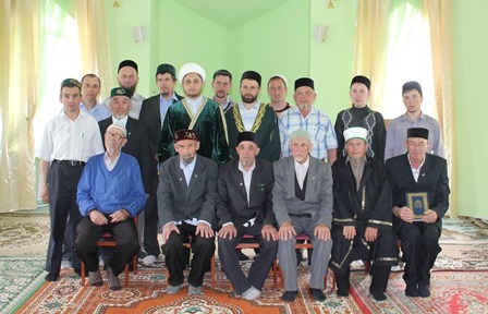 Имам-мухтасибу Тюлячинского района была вручена «Шәһадәтнамә»
