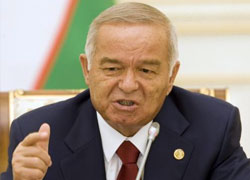 Каримов запретил молодым узбекам покидать страну
