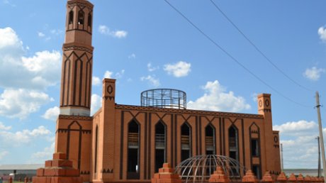 В Средней Елюзани завершается строительство десятой мечети