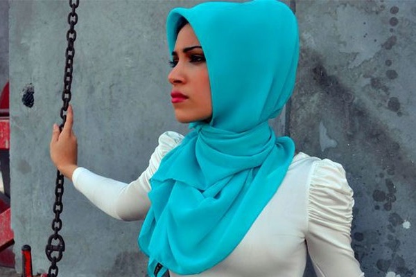 На Ближнем Востоке представили коллекцию современной исламской одежды