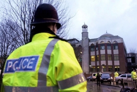 У мечети в Великобритании прогремел взрыв