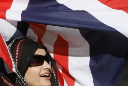Мусульмане заняли первое место в Британии по благотворительности