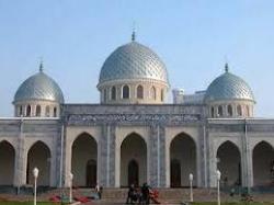 В Узбекистане строится 27 новых мечетей