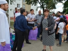 Мусульмане из Саратова посетили Центр содержания беженцев в Красноармейске