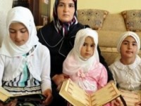 Самой молодой мусульманке, цитирующей Коран, всего 4 года
