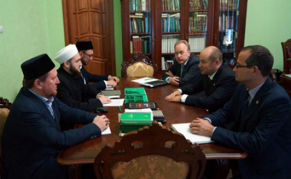 Камиль Самигуллин и Асгат Сафаров обсудили религиозную ситуацию в Татарстане