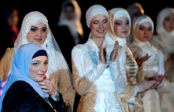 ЕС поддержал снятие запрета на ношение хиджаба в госучреждениях Турции