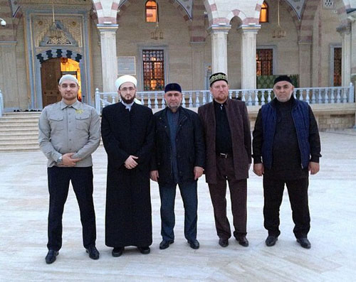 Муфтий Татарстана посещает Чечню