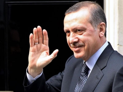 Турецкий премьер приветствовал появление в парламенте женщин-депутатов в платках
