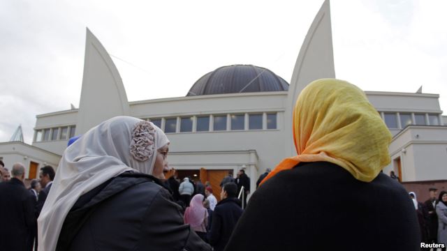 Local: во Франции разработали приложение для борьбы с исламофобией