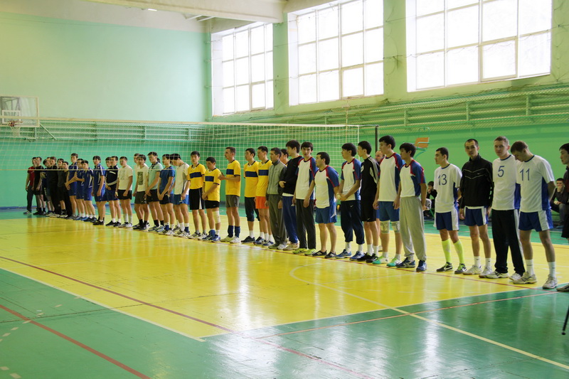 Саратовские мусульмане провели открытый турнир по волейболу