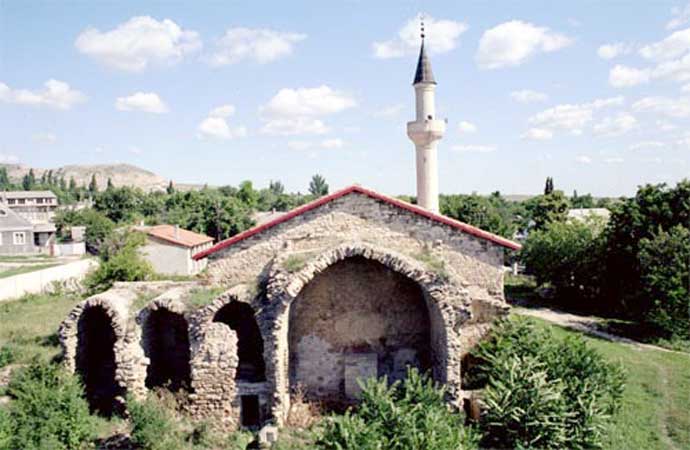 Мусульмане круглосуточно охраняют мечети Крыма