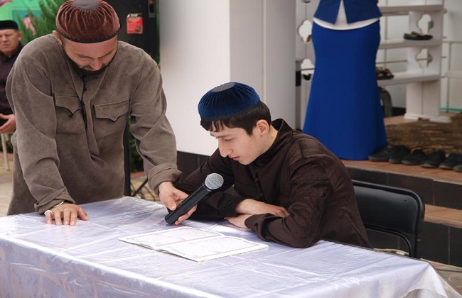 ИА "Грозный-информ": В Наурском районе прошел конкурс «Знатоки ислама»