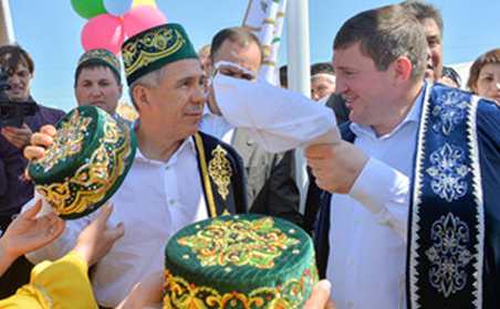 Президент Татарстана принял участие во Всероссийском сельском Сабантуе