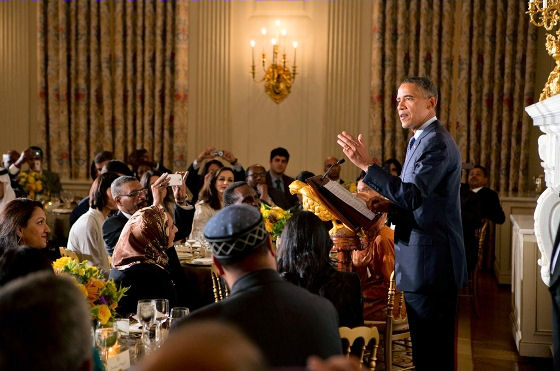 Обама устроил в Белом доме ифтар