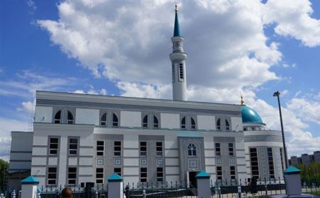 На площади мечети Ярдэм завершится трехдневное празднование Ураза-байрама