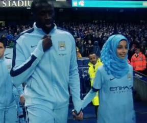 Девочка в хиджабе произвела фурор на матче английской премьер-лиги