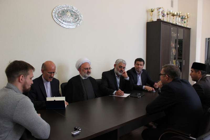 Представители иранского университета посетили РИИ
