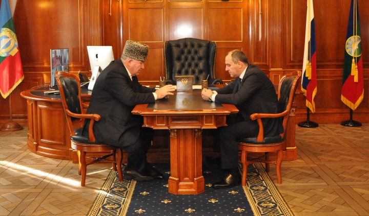 Глава Карачаево-Черкесии провел рабочую встречу с Исмаилом Бердиевым