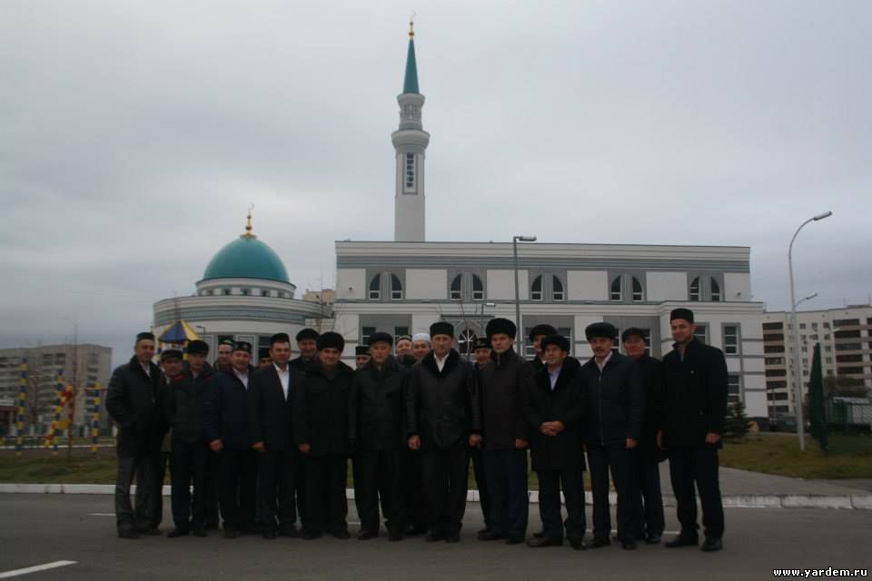 Мечеть «Ярдэм» посетила делегация предпринимателей-мусульман из Чувашии