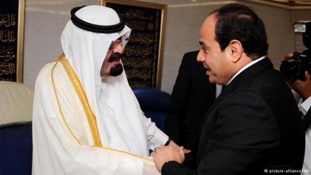 Король Саудовской Аравии Абдуллах бин Абдул Азиз и президент Египта Фаттах ас-Сиси