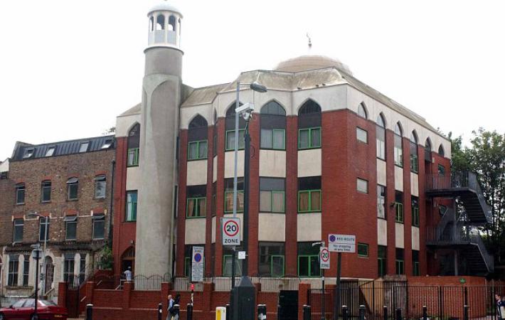 В британских мечетях провели День открытых дверей