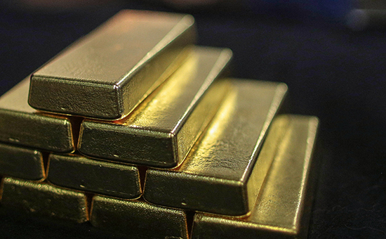 Россия поставила рекорд в закупках золота со времен распада СССР