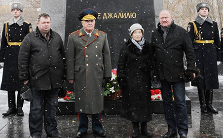 В Москве почтили память поэта-героя Мусы Джалиля