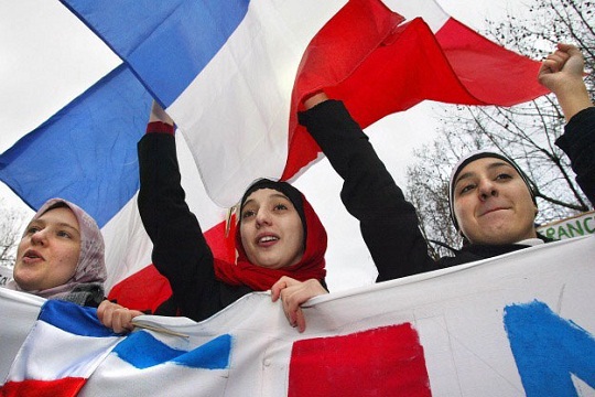 Во Франции опять оскорбили мусульман