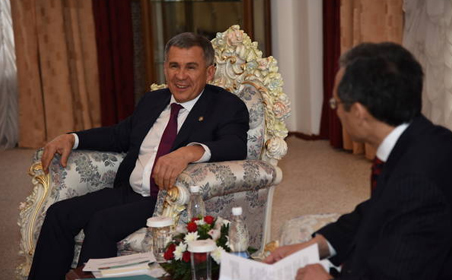 Татарстану и Кыргызстану следует усилить взаимодействие в экономике – Рустам Минниханов