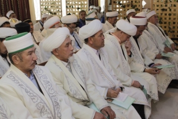 Введена единая форма для имамов в Казахстане