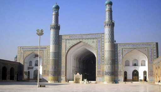 В мечетях Узбекистана сняли баннеры с цитатами из Корана